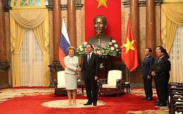 Председатель Совета Федерации Валентина Матвиенко встретилась с Президентом Социалистической Республики Вьетнам (СРВ) Чан Дай Куангом
