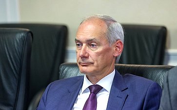 Заседание Комитета Совета Федерации по Регламенту и организации парламентской деятельности