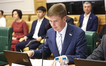 Заседание Совета по местному самоуправлению при Совете Федерации на тему «Расширение общественного участия в осуществлении местного самоуправления»
