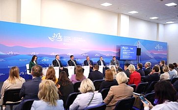 Николай Журавлев выступил на сессии «Финансовый сектор России: первые итоги трансформации»