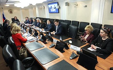 Круглый стол Комитета Совета Федерации по науке, образованию и культуре «Снижение бюрократической нагрузки в системе образования»