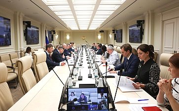 Круглый стол на тему «Права потребителей при оказании платных образовательных услуг»