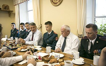Встреча Юрия Воробьева с командирами взводов кадетской школы