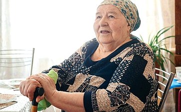 Максим Кавджарадзе помог восстановить дом блокадницы из Задонского района Липецкой области
