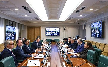 Круглый стол на тему «Проблемы эксплуатации жилищного фонда и объектов социальной инфраструктуры на вечномерзлых грунтах»