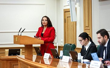 Круглый стол на тему «Интеллектуальная собственность в материальном выражении: мода, промышленный дизайн, архитектура»