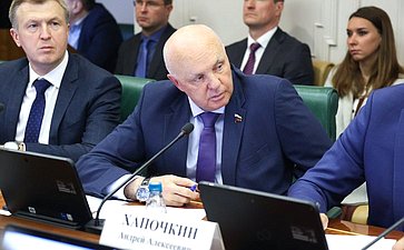 Андрей Шохин