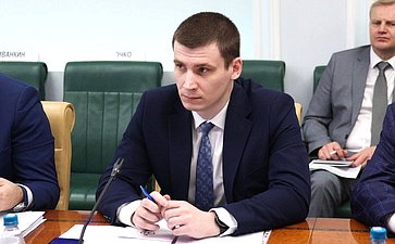 Совещание на тему «Использование потенциала Северного морского пути в современных условиях»
