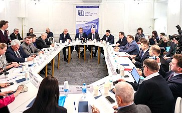 Круглый стол Комиссии СФ по информационной политике и взаимодействия со СМИ совместно с Союзом журналистов Москвы «Алгоритмы самозащиты: роль СМИ в схватке с кибермошейничеством»