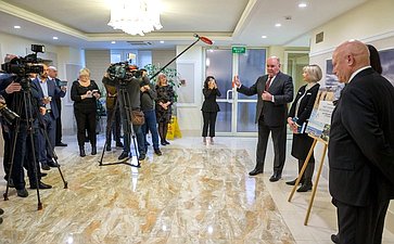 Открытие в Совете Федерации фотовыставки «Мир глазами жён российских дипломатов»