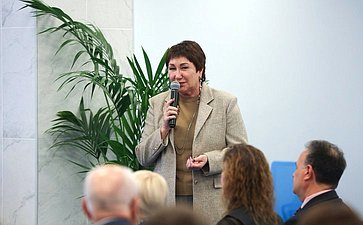 Елена Перминова