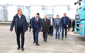 Василий Голубев в ходе работы в Ростовской области вместе с Вячеславом Тимченко провели ряд встреч с представителями органов публичной власти и предпринимательским сообществом региона