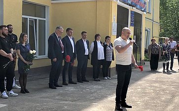 В нижегородской школе № 29 открыли мемориальную доску Никите Овчинникову — бойцу, погибшему при исполнении воинского долга в зоне СВО