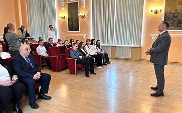 Игорь Мурог провел очередную региональную ярмарку «Я выбираю будущее» для учеников 9–11-х классов Скопинского и Милославского округов