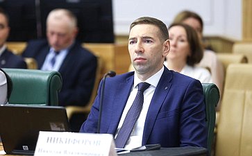 Совещание Комитета СФ по экономической политике по вопросу консервации объектов культурного наследия, находящихся в неудовлетворительном состоянии, относящихся к федеральной собственности