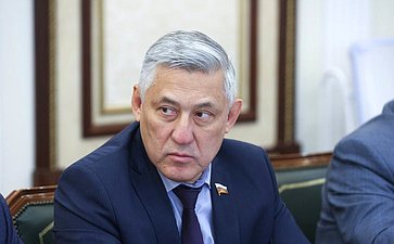 Юрий Валяев