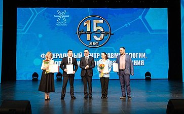 Николай Федоров принял участие в праздновании 15-летия одного из крупнейших медицинских центров Республики