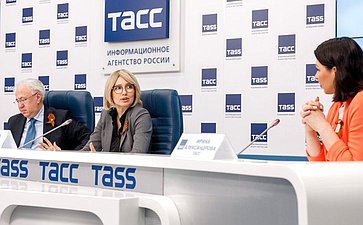 Татьяна Сахарова приняла участие в пресс-конференции, посвященной запуску Российским экологическим обществом (РЭО) эколого-патриотического проекта «С чего начинается Родина»