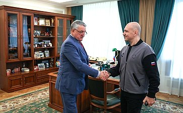 Заместитель Председателя Совета Федерации Юрий Воробьев провел встречу с и.о ректора Вологодского государственного университета
