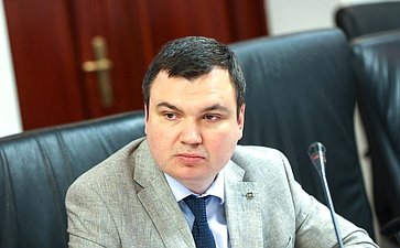 Совещание Комитета СФ по аграрно-продовольственной политике и природопользованию «Проблемы и перспективы развития автоматизированной торговли в Российской Федерации – качество воды в розлив»