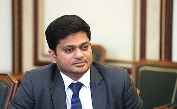 Встреча первого заместителя председателя Комитета СФ по международным делам Андрея Денисова с делегацией Республики Индии во главе с членом Народной палаты парламента Каниможи Карунанидхи