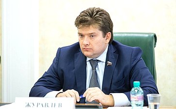 Николай Журавлев провел парламентские слушания на тему «Повышение эффективности банковской системы Российской Федерации»