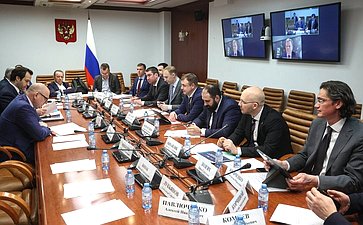Круглый стол, посвященный итогам деятельности индустриальных центров компетенций по замещению зарубежных отраслевых цифровых продуктов и решений, а также центров компетенций по развитию российского общесистемного и прикладного программного обеспечения