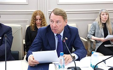 Владимир Кожин
