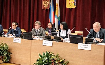 Вячеслав Тимченко принял участие в заседании регионального Законодательного Собрания