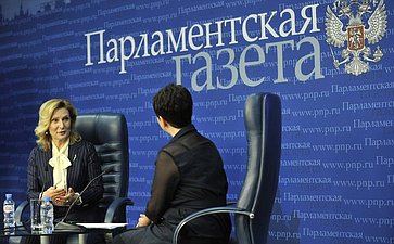 Председатель Комитета СФ по социальной политике Инна Святенко выступила на пресс-конференции, посвященной вопросам соцполитики, туризма и расширения льгот для граждан