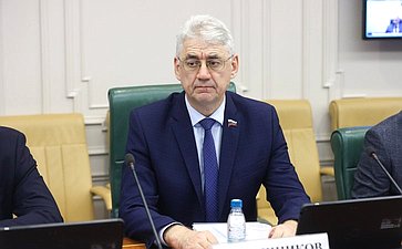 Виктор Калашников