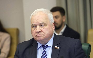 Андрей Денисов