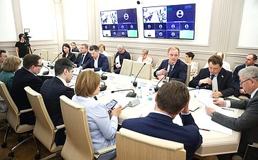 Совещание Комитета СФ по бюджету и финансовым рынкам «Трансформация трудовых отношений в условиях цифровизации: преодоление теневой занятости и восстановление социально-трудовых гарантий и фискальной устойчивости бюджетной системы РФ»