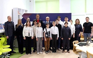 Олег Цепкин принял участие в сеансе одновременной онлайн-игры по шахматам