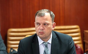 Круглый стол Комитета Совета Федерации по бюджету и финансовым рынкам на тему «Инвестиционный налоговый вычет как инструмент стимулирования инвестиционной активности в субъектах Российской Федерации»