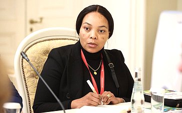 Встреча Валентины Матвиенко с Председателем Ассамблеи Республики Мозамбик Маргаридой Талапой