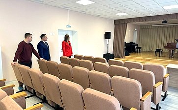 Игорь Мурог в ходе региональной недели в Рязанской области посетил Ряжскую детскую музыкальную школу