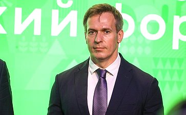 Стратегическая сессия «Российское село: настоящее и будущее». Второй Форум тружеников села