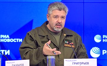 В пресс-центре МИА «Россия сегодня» прошла пресс-конференция по представленному докладу Международного общественного трибунала по преступлениям украинских неонацистов «Пытки российских военнослужащих: свидетельства освобожденных из украинского плена»