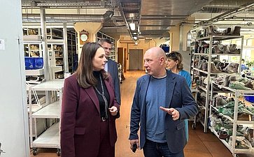 Ольга Щетинина посетила одно из протезно-ортопедических предприятий в Нижнем Новгороде