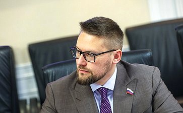 Руслан Смашнев