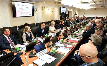 Круглый стол на тему «Решающая роль в Победе над гитлеровской Германией как одна из основ международного статуса России. Против покушений на историческую правду»