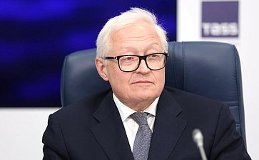 Пресс-конференция, посвященная проведению в Москве 23 июня XI международного научно-экспертного форума «Примаковские чтения» на тему «Мировая турбулентность»