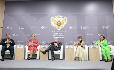 Мохмад Ахмадов выступил на сессии ХIII Петербургского международного юридического форума, посвященной защите национальных интересов в сфере физической культуры и спорта