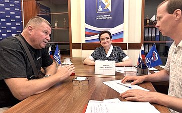 Лариса Мельник провела первый сентябрьский личный приём