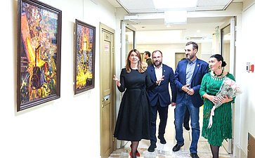 Открытие в Совете Федерации выставки индустриальных пейзажей, посвященной Дню машиностроителя