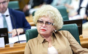 Людмила Нарусова
