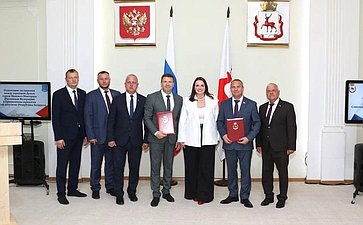 Ольга Щетинина приняла участие в церемонии подписания соглашения о сотрудничестве между представительными органами Нижнего Новгорода и Гродно
