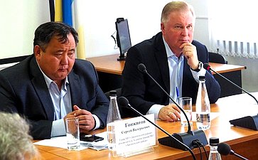 Вячеслав Наговицын провел встречу с главами поселений и местными депутатами Закаменского района