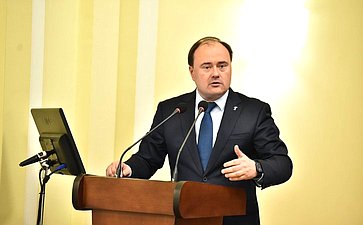 Выездное совещание Комитета СФ по федеративному устройству, региональной политике, местному самоуправлению и делам Севера в Ярославле по теме «Актуальные вопросы комплексного развития территории на примере Ярославской области»